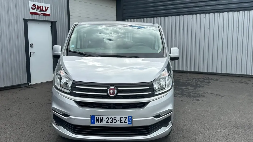 Mini-Bus 9 Places Fiat Talento Court avant