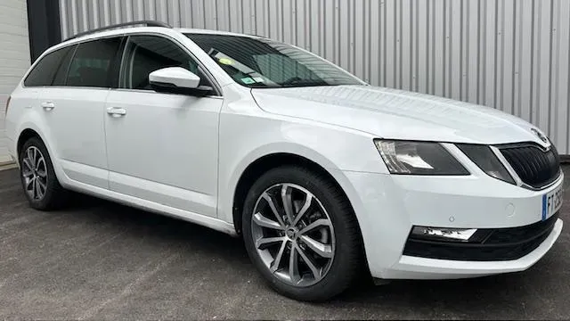 SKODA OCTAVIA BERLINE 150 CV BVA
