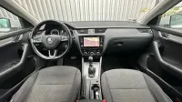 SKODA OCTAVIA BREAK 150 CH BVA interieur
