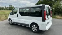 Mini Bus 9 Places Renault Trafic Court arriere