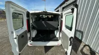 Mini Bus 9 Places Renault Trafic Court coffre
